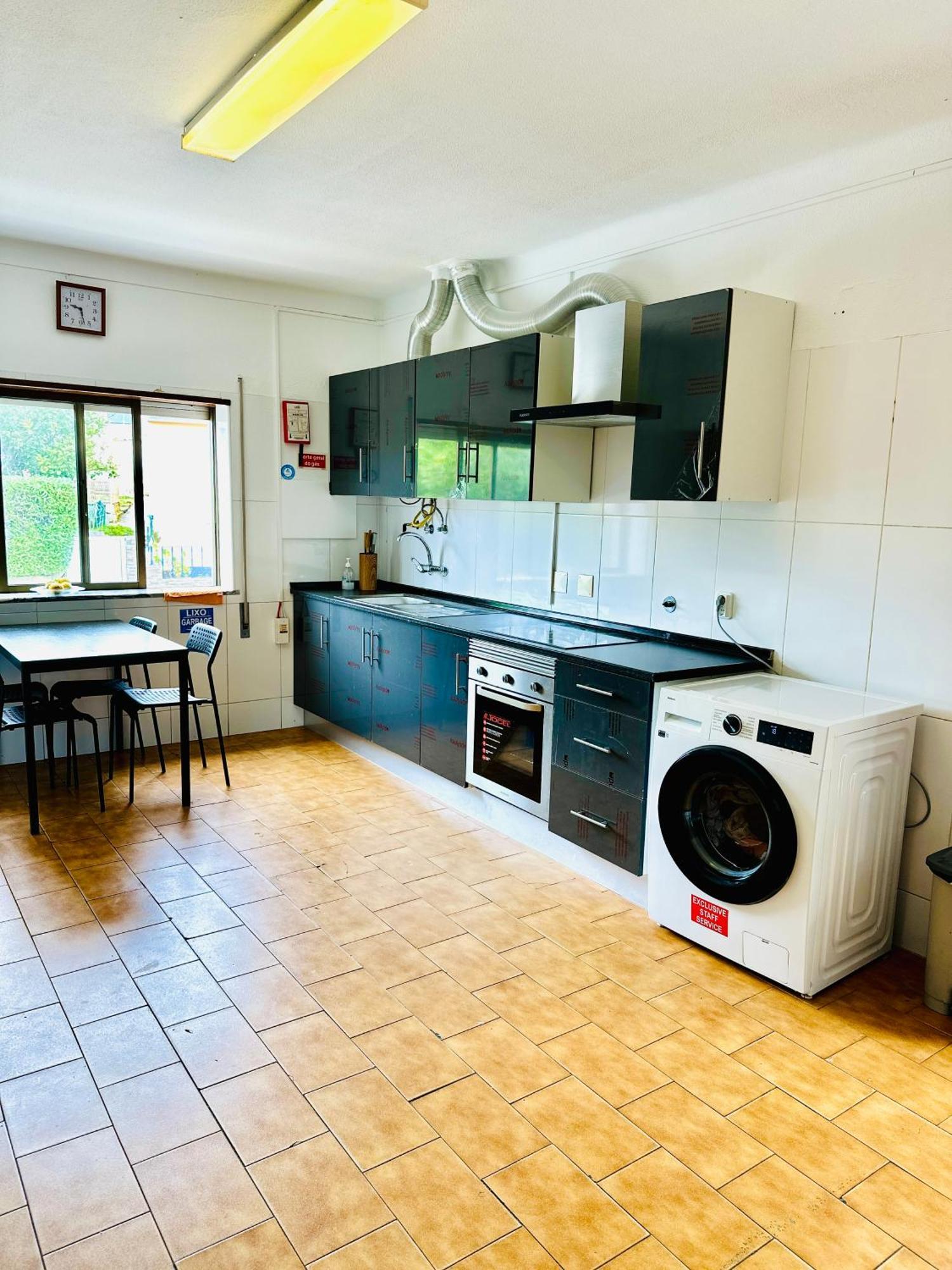 Portimao Central Holiday Guesthouse Bagian luar foto